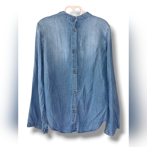 Cloth & Stone Chambray Keyhole Button Back Bell- Sleeve Top XS - Picture 4 of 6